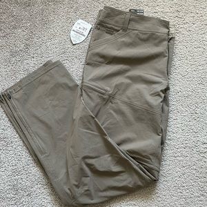 NWT Kuhl Silencer Convertible Pants
